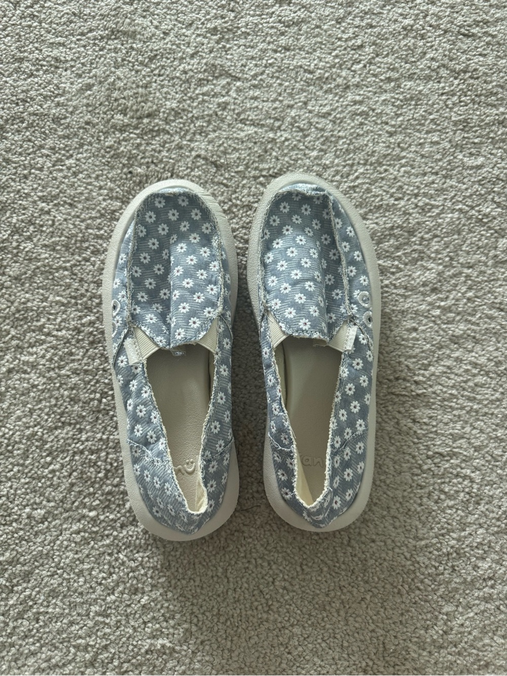 Sanuk Blue Floral Slip-On Sneakers
